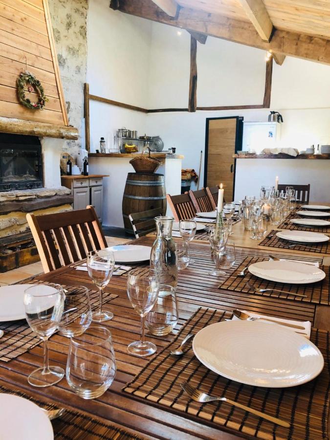 Malia - Chambres D'Hotes & Gite Barret-de-Lioure Luaran gambar