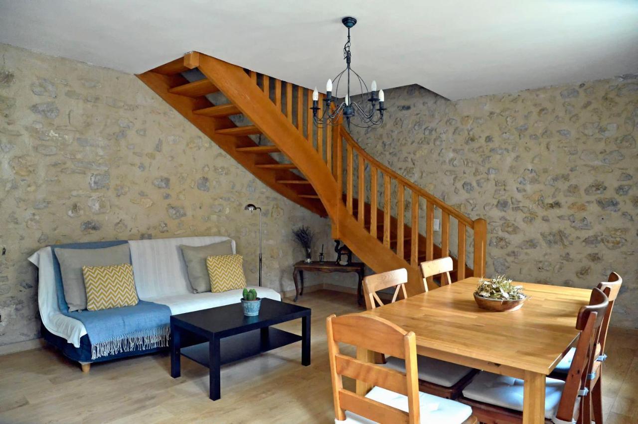 Malia - Chambres D'Hotes & Gite Barret-de-Lioure Luaran gambar