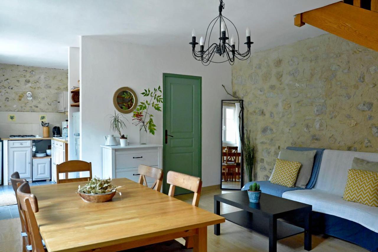 Malia - Chambres D'Hotes & Gite Barret-de-Lioure Luaran gambar